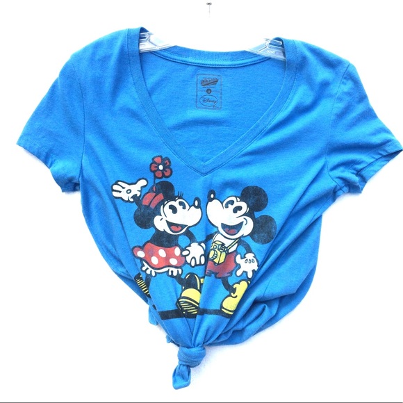 Disney collectible tee shirt Mickey & Minnie shirt - Picture 4 of 8